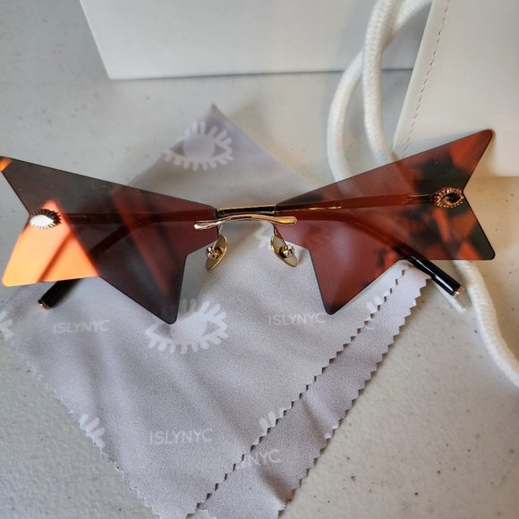 ISLY NYC Sunglasses \